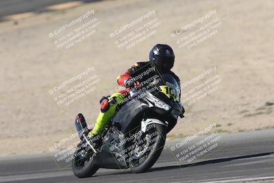 media/Oct-30-2025-Racers Edge (Thu) [[dabbdaf680]]/3-B Group/Session 2 (Bowl Exit)/